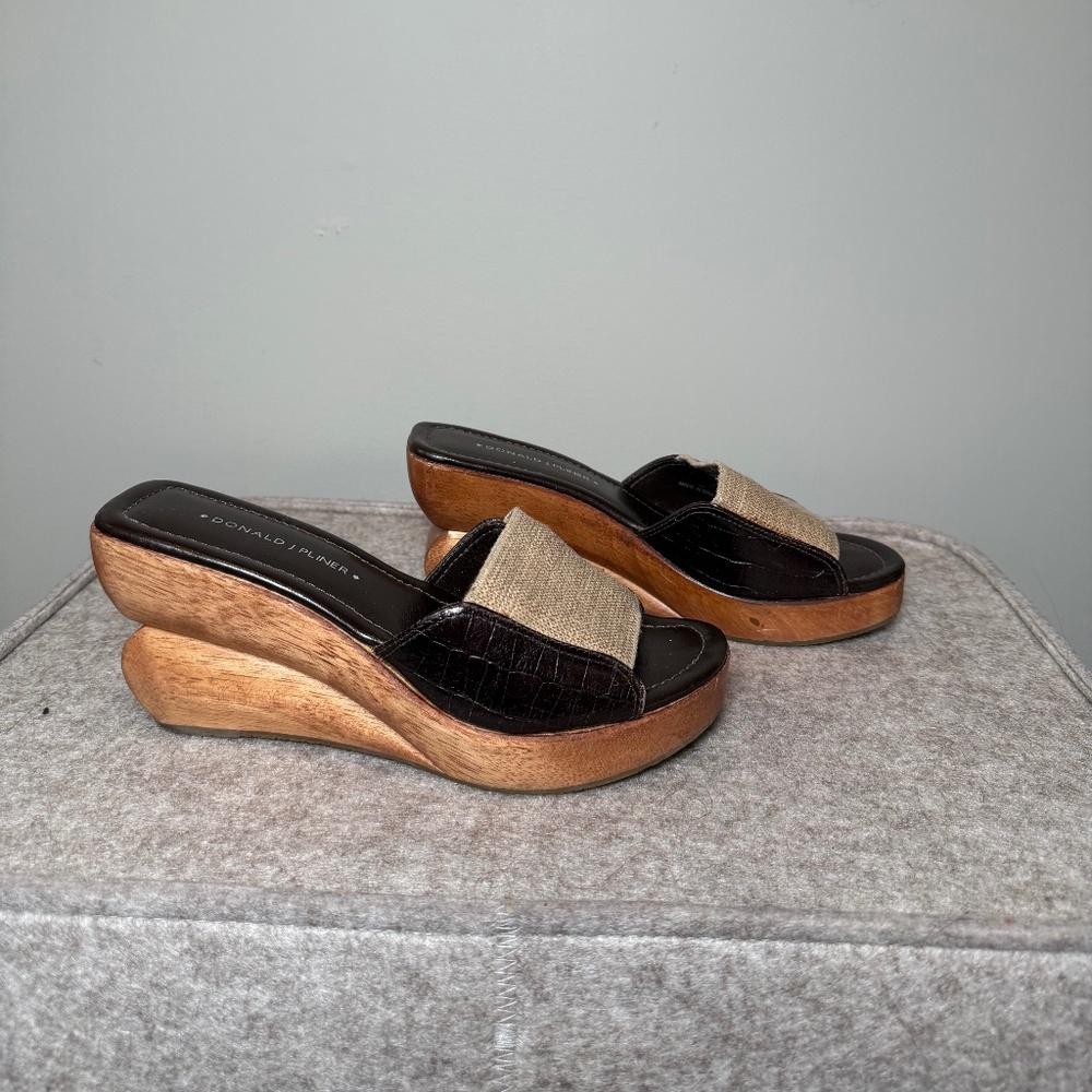 Donald J. Pliner Wood and Leather Slide Wedges Size 6